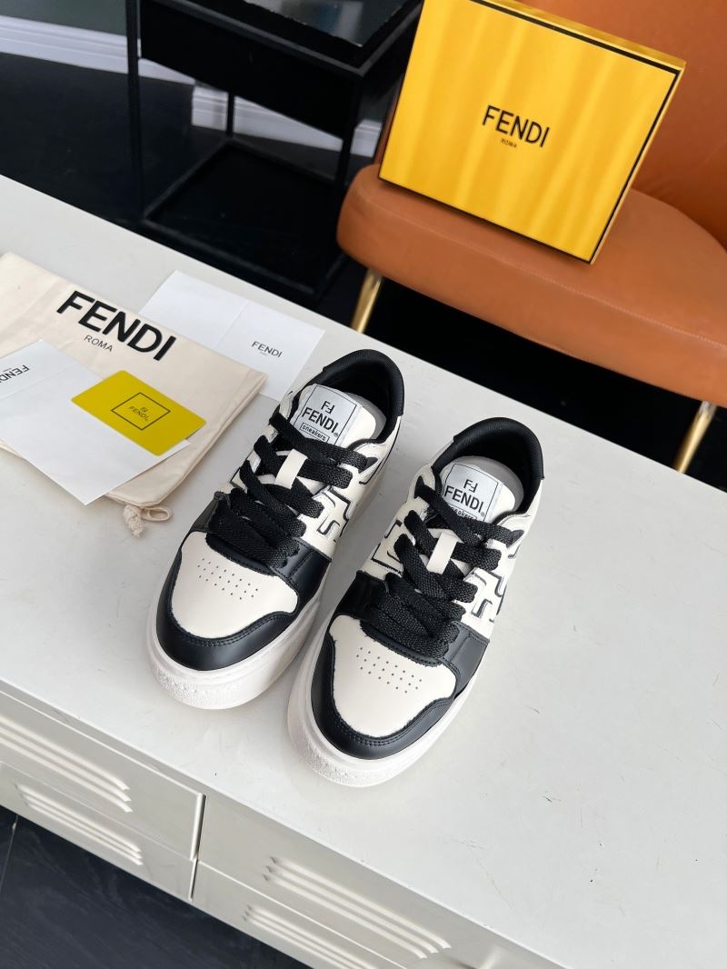 Fendi Low Shoes